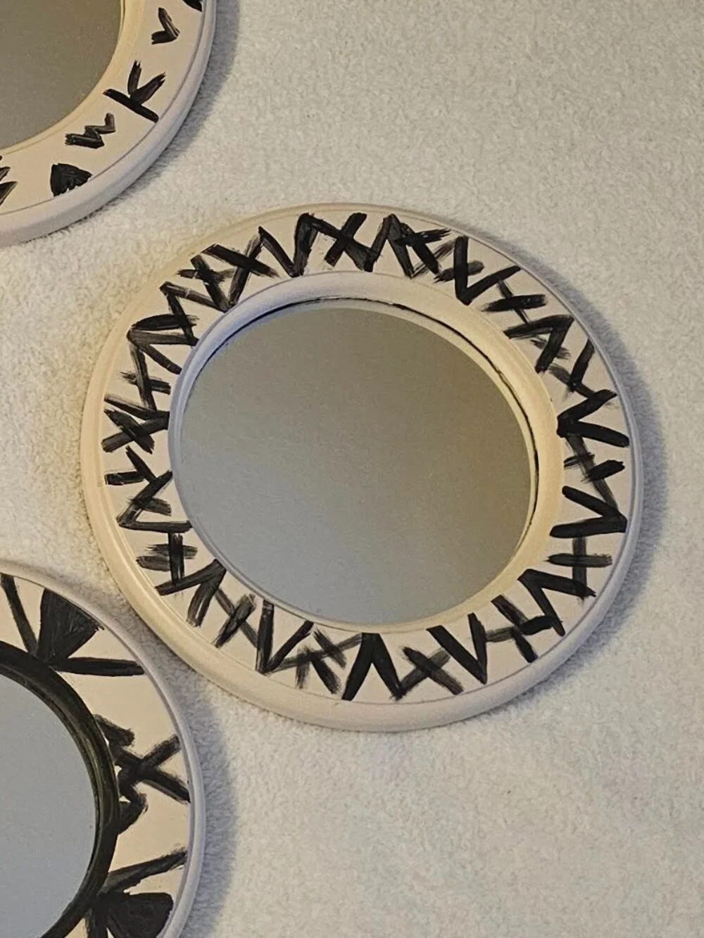 Set of 4 handcrafted bohemian-style round wall mirrors